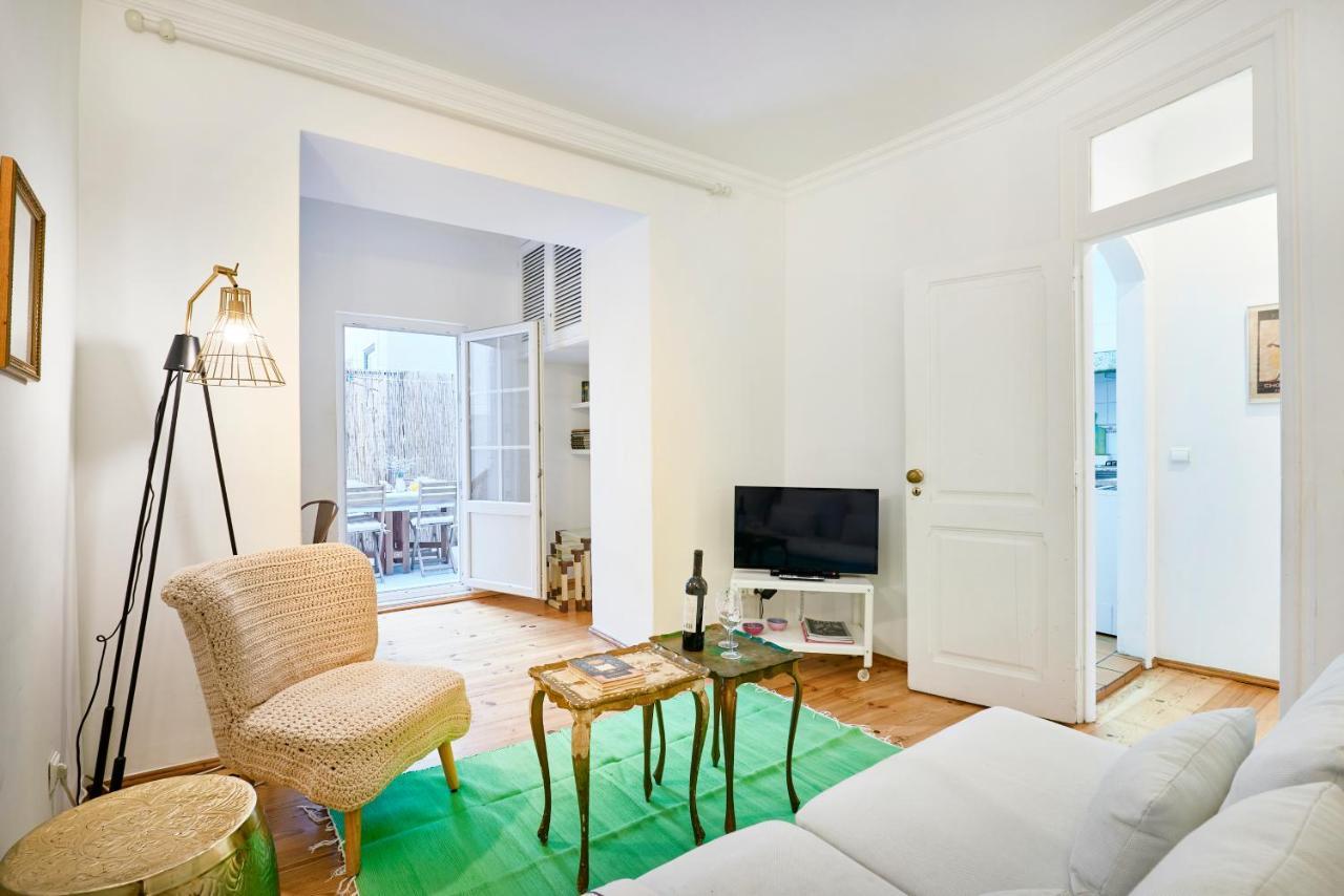 Spacious Bairro Alto Apartment With Courtyard, By Timecooler Lisboa Екстериор снимка