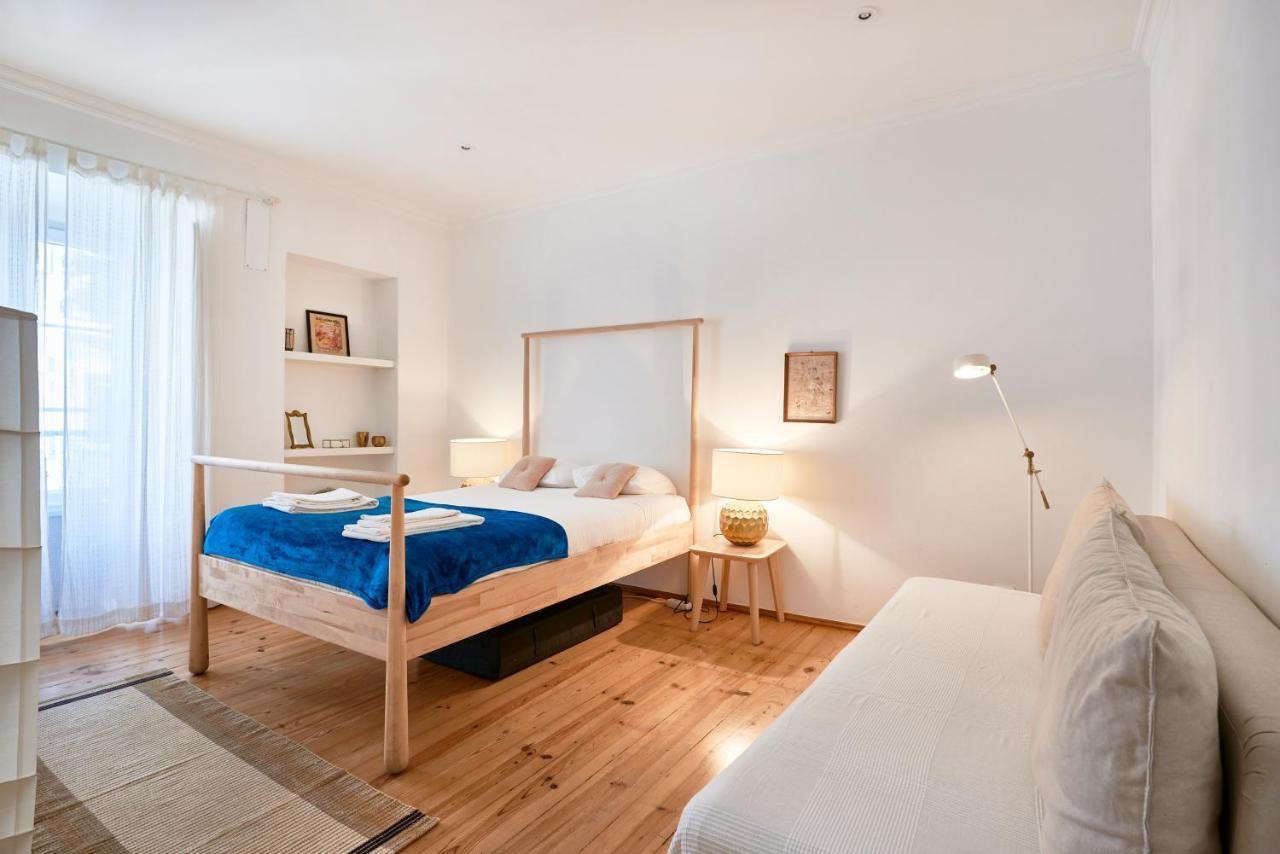 Spacious Bairro Alto Apartment With Courtyard, By Timecooler Lisboa Екстериор снимка