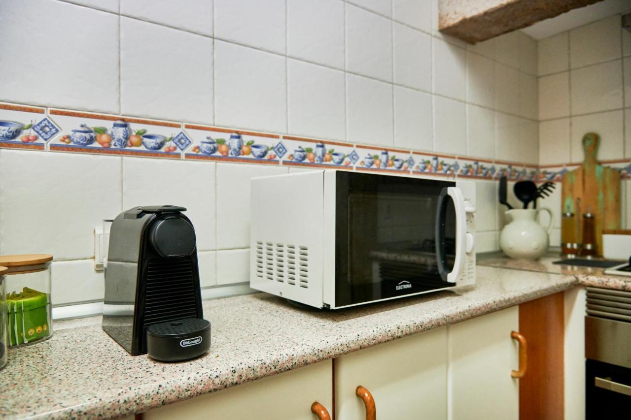 Spacious Bairro Alto Apartment With Courtyard, By Timecooler Lisboa Екстериор снимка