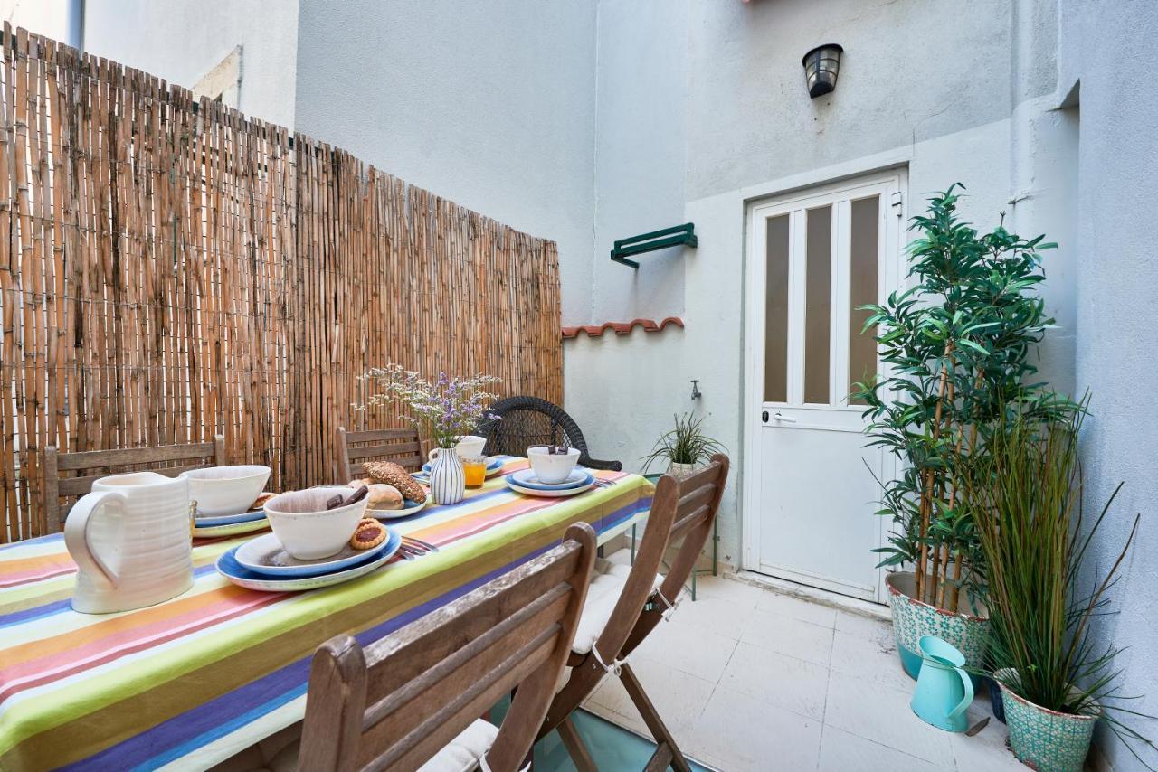 Spacious Bairro Alto Apartment With Courtyard, By Timecooler Lisboa Екстериор снимка
