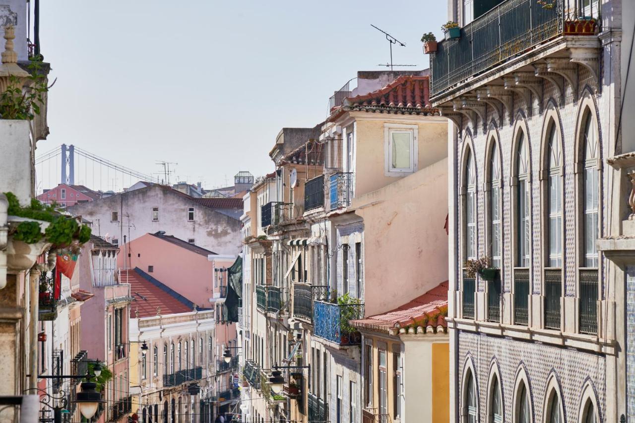 Spacious Bairro Alto Apartment With Courtyard, By Timecooler Lisboa Екстериор снимка