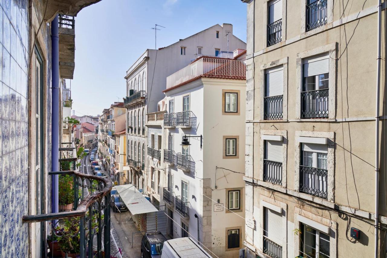 Spacious Bairro Alto Apartment With Courtyard, By Timecooler Lisboa Екстериор снимка