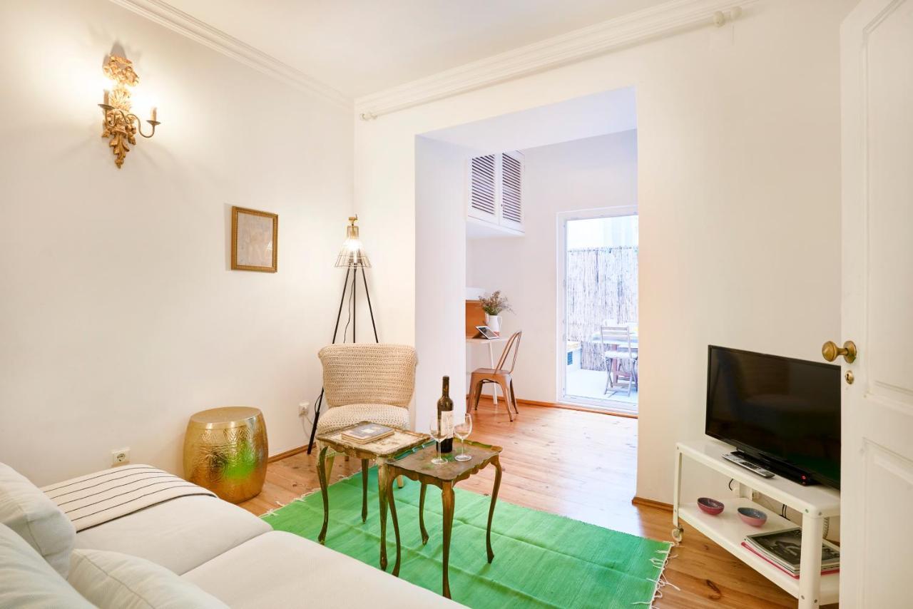 Spacious Bairro Alto Apartment With Courtyard, By Timecooler Lisboa Екстериор снимка